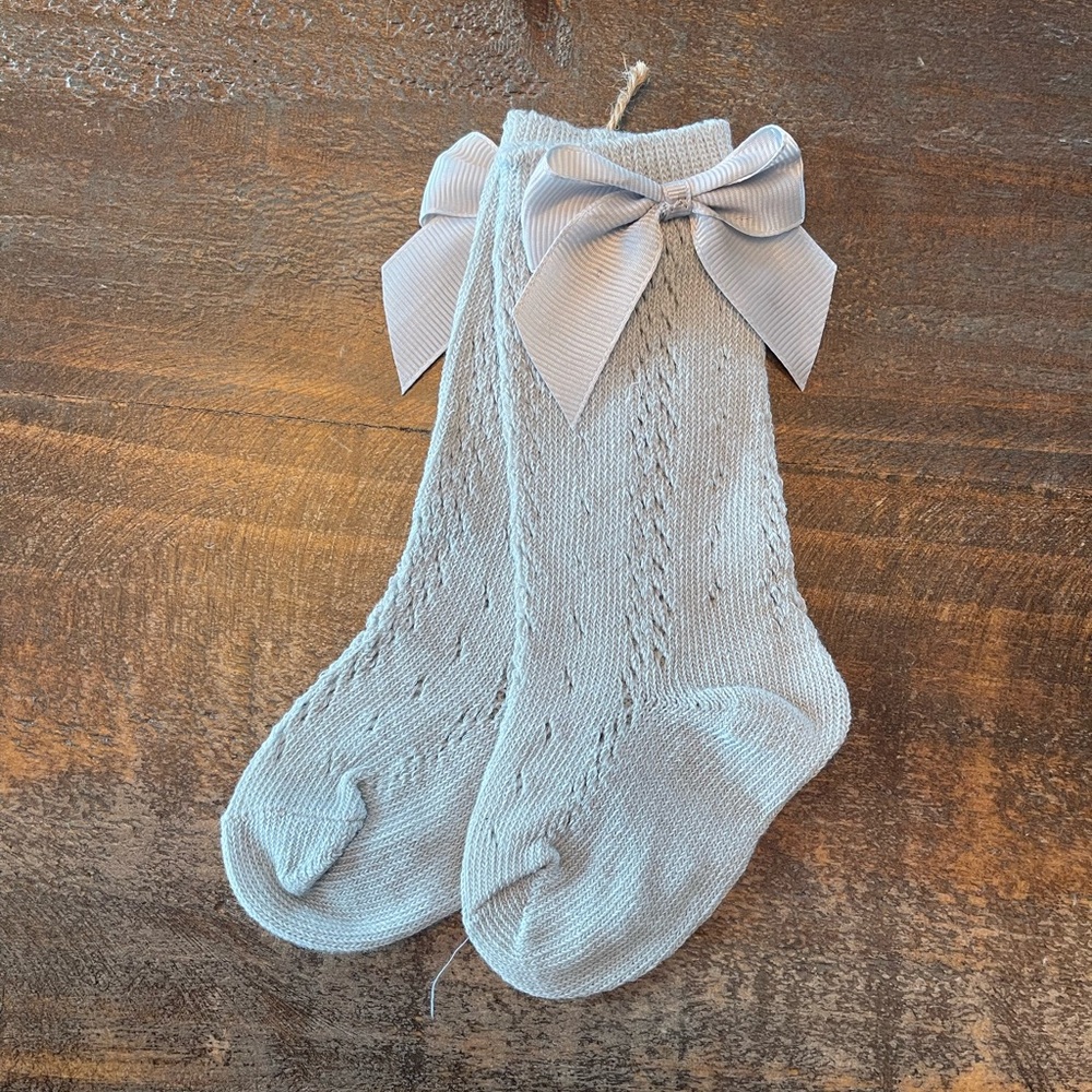 Elegant Gray Knit Socks with Bows